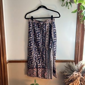 Gorgeous maxi skirt from urban outfitters